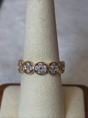 CZ Clover Eternity Band Rind 18k Rose Gold Plated over Brass